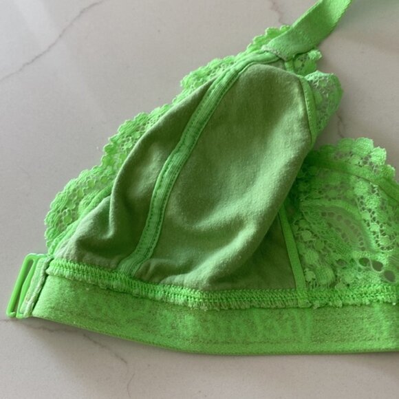 Victoria’s Secret Front Closure Racer Back Bralette - Picture 6 of 8